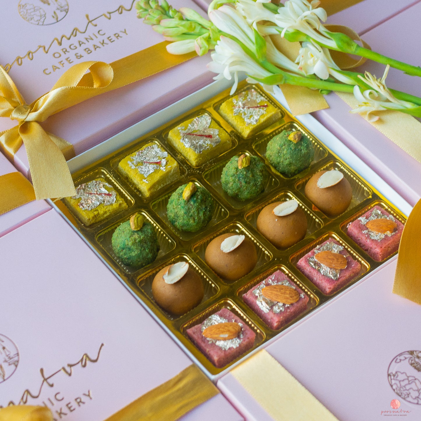 Naivedya Assorted Mithai Box