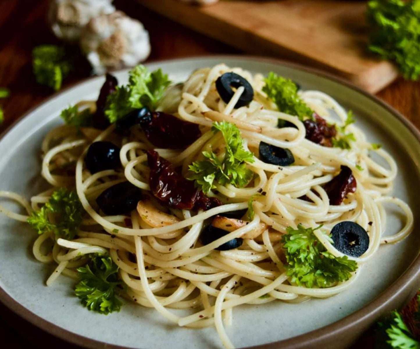 SPAGHETTI AGLIO E OLIO