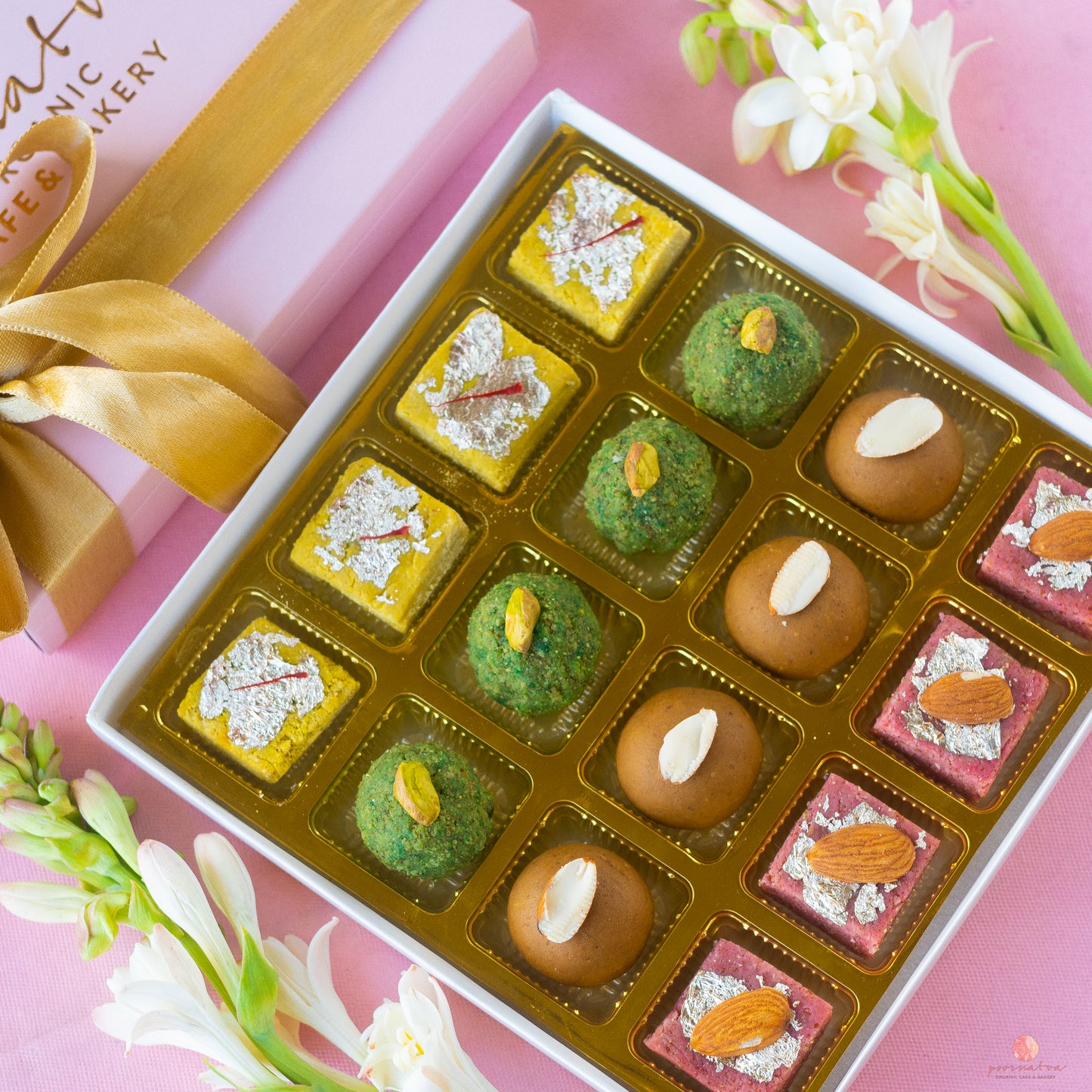 Naivedya Assorted Mithai Box