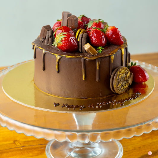 Belgian Chocolate cake w/ Strawberries - Valentine's Special (1kg, Vegan)